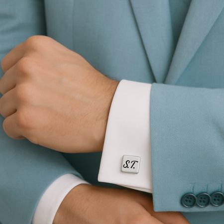 Butoni-camasa-personalizati-cu-initiale-patrati-inox [1]