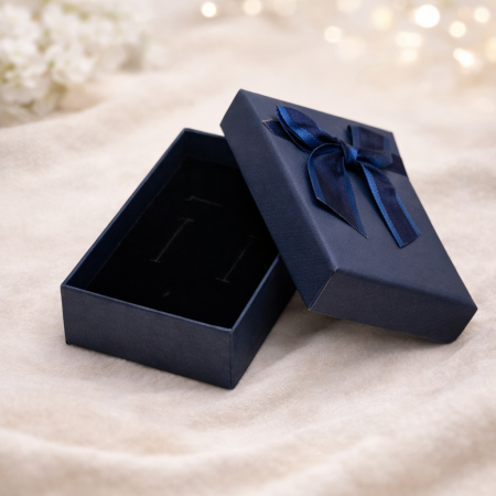 Cadouri - Cutie Cadou pentru Breloc – Ambalaj Elegant cu Fundă