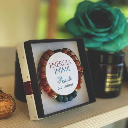 Lumanare parfumata bujor de catifea si lemn de agar bratara pietre semipretioase energia inimii [2]