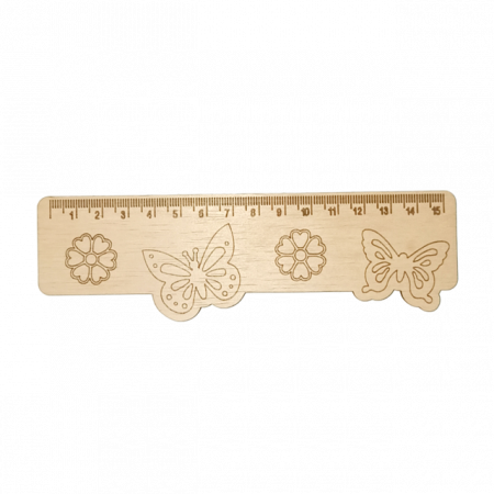 Materiale didactice - Material : placaj de albasia      Dimensiune :  16 cm x 5 cm x grosime 3 mm      Rigla din placaj cu modele pentru pictat este un instrument excelent pentru a introduce copiii în lumea artei și a decorării, oferind o experiență distractivă și educativă      Rigla din placaj cu modele pentru pictat, folosită în atelierele de copii, este un instrument simplu și sigur, conceput special pentru a stimula creativitatea și dezvoltarea abilităților artistice ale copiilor. Este realizată din placaj, un material ușor, accesibil și ușor de manipulat, care îl face ideal pentru utilizarea de către copii.      Aplicații în atelierele de copii: - Dezvoltarea creativității Copiii pot experimenta cu culori și modele, învățând să creeze compoziții unice. - Exersarea motricității fine: Folosirea riglei și aplicarea vopselei ajută la dezvoltarea coordonării ochi-mână. - Învățarea prin joc Copiii pot învăța despre forme, culori și simetrie într-un mod distractiv. - Proiecte de grup: Rigla poate fi folosită pentru activități collaborative, unde copiii creează lucrări mari împreună.       Avantaje: - Ușor de folosit: Simplu și intuitiv, potrivit pentru copii de toate vârstele. - Eduativ: Încurajează explorarea artistică și învățarea practică. - Eficient: Poate fi folosită de mai multe ori, făcând-o ideală pentru ateliere sau școli. - Ecologic Placajul este un material reciclabil și durabil.
