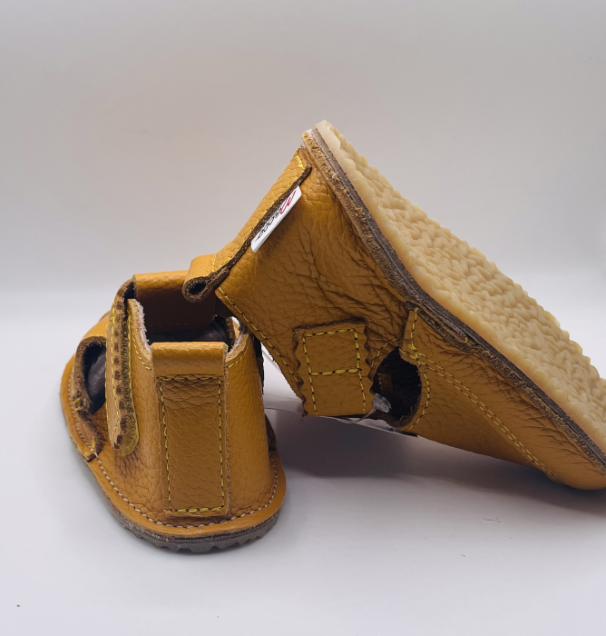 Pantofi Primii Pasi Piele Naturala All Yellow [7]