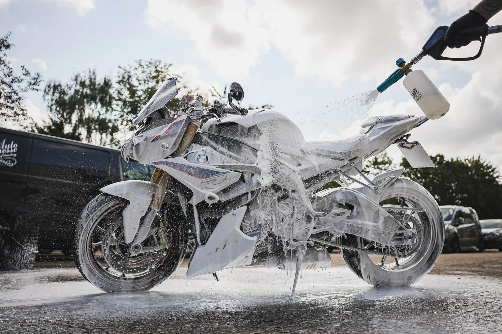 Auto Finesse - Avalanche Marshmallow Snow Foam [4]