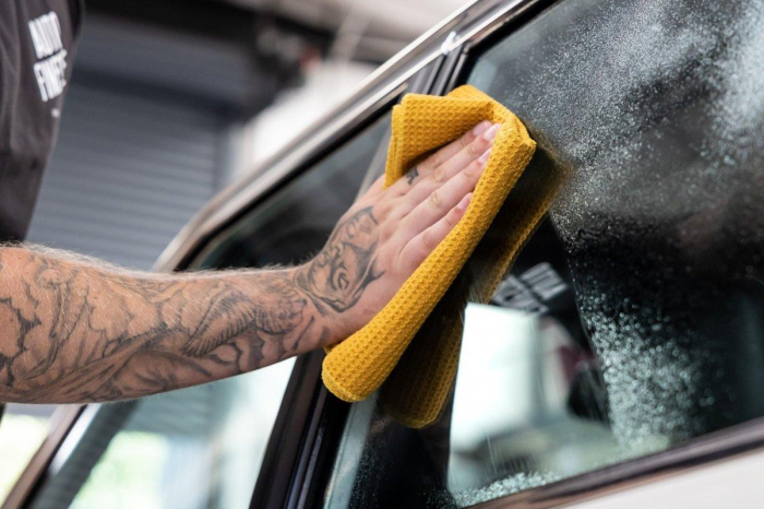 Auto Finesse - Caramics Glass Cleaner [3]