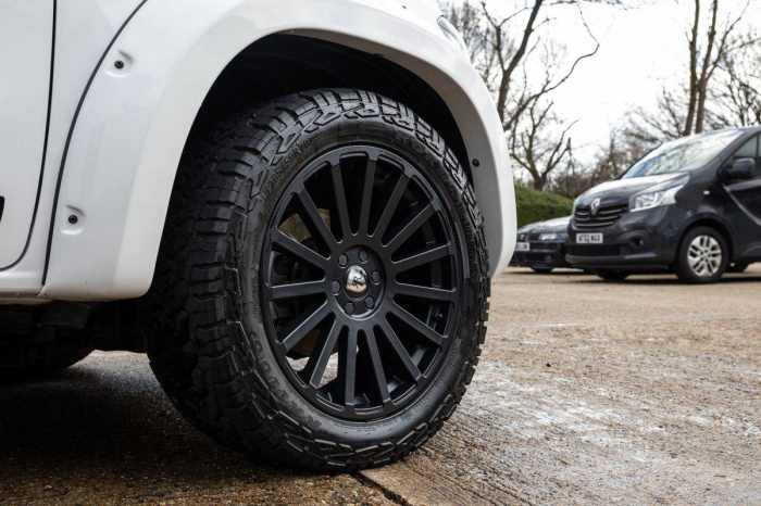 Auto Finesse - Gloss Tyre Dressing [4]