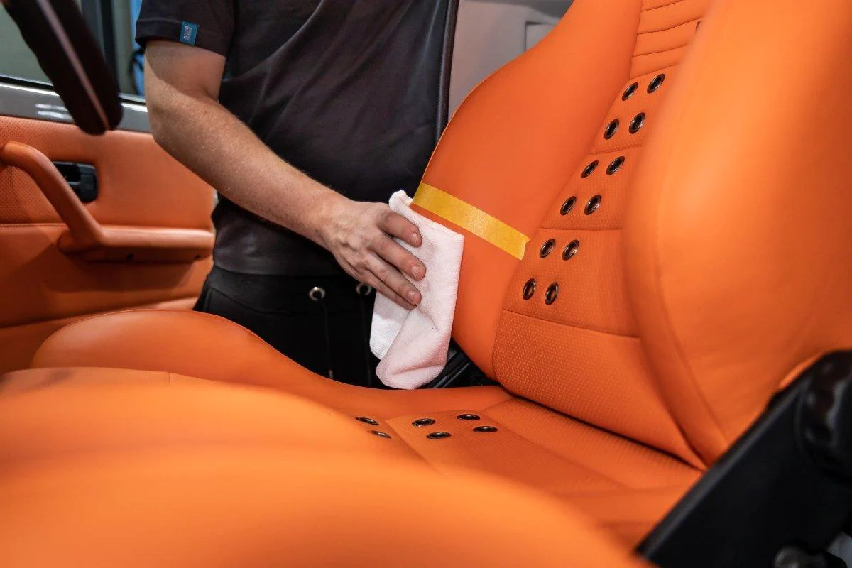 Auto Finesse - Hide Leather Cleanser [3]