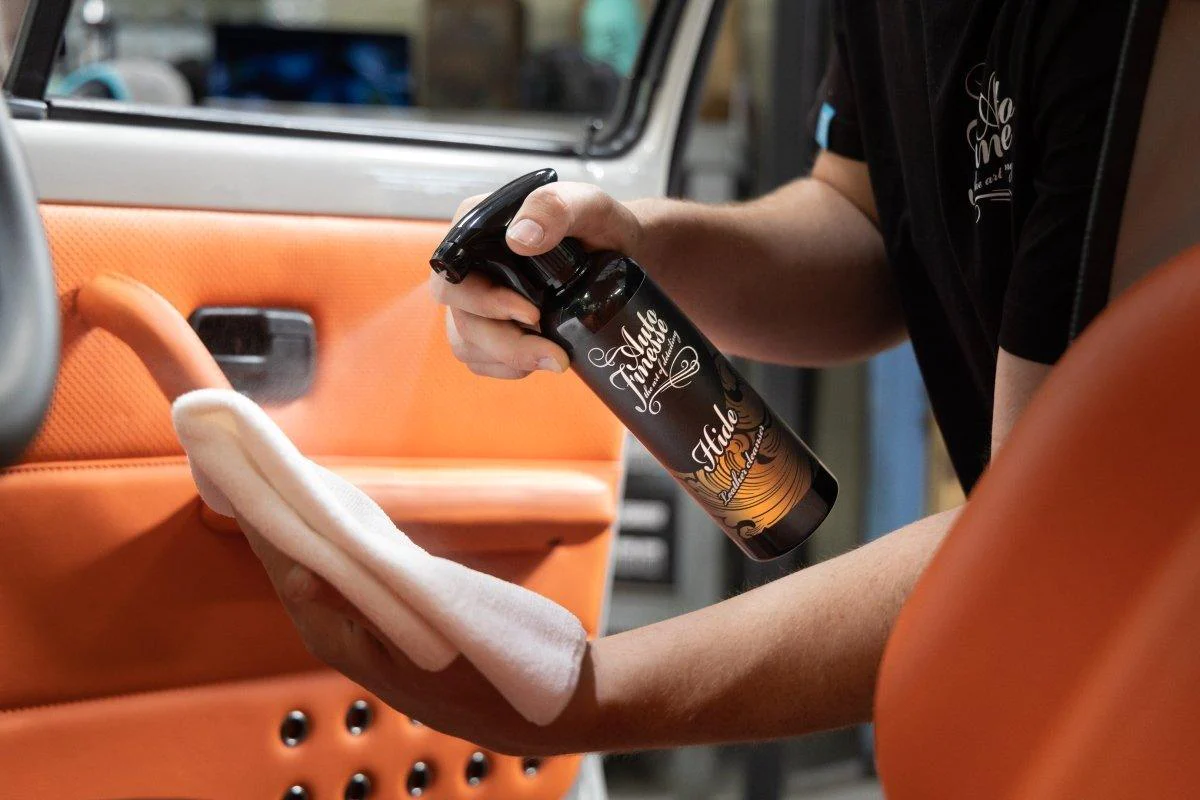 Auto Finesse - Hide Leather Cleanser [2]