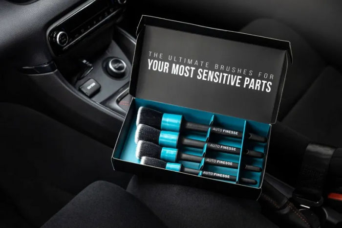Auto Finesse - Super Soft Feather Tip Brushes [2]