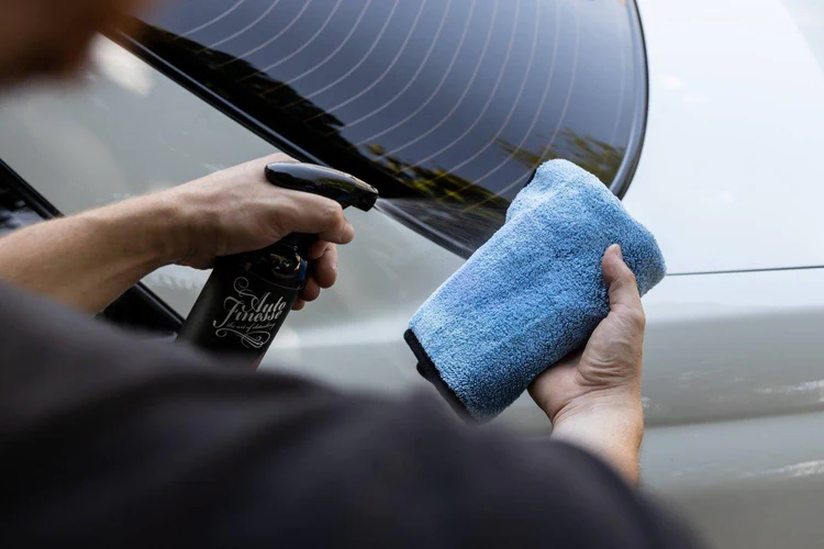 Auto Finesse - Ultra Plush Microfibre [4]
