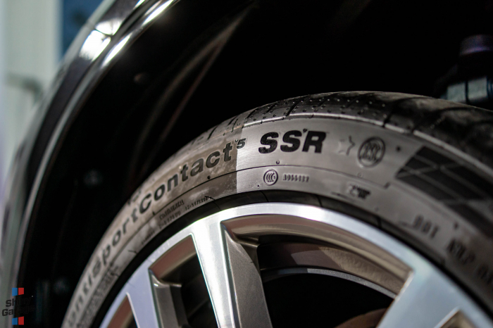 Shiny Garage - Back2Black Polymer Tyre Dressing [3]
