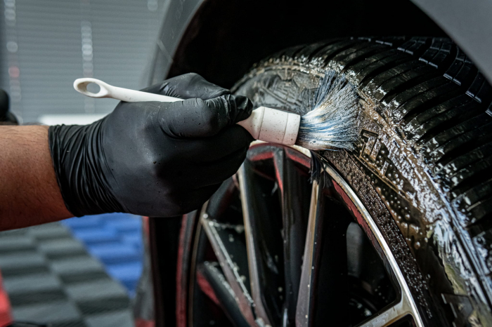 Shiny Garage - Pure Black Tire Cleaner [3]