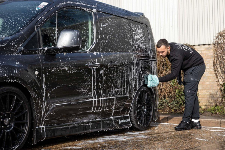 Auto Finesse Wash 'n' Gloss Ceramic Shampoo [3]