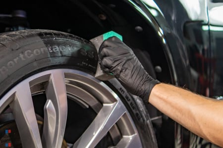 Shiny Garage Back2Black Polymer Tyre Dressing [1]
