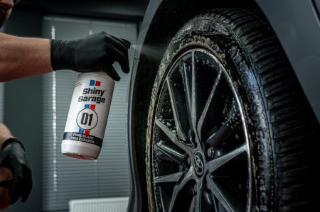 Shiny Garage Pure Black Tire Cleaner [1]