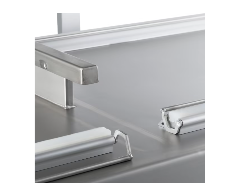 Aparat de ambalat in vid cu camera 76x60x16 cm [8]
