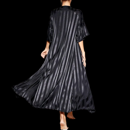 Compleu satinat negru cu furou si halat REINA [1]