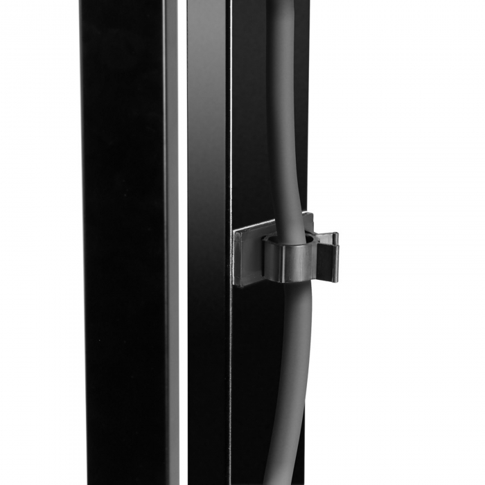 Adam Hall SKDB 040 [3]