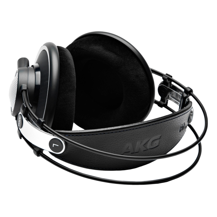 AKG K702 [6]