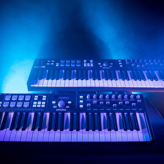 Arturia KeyLab Essential 61 Black Edition [8]