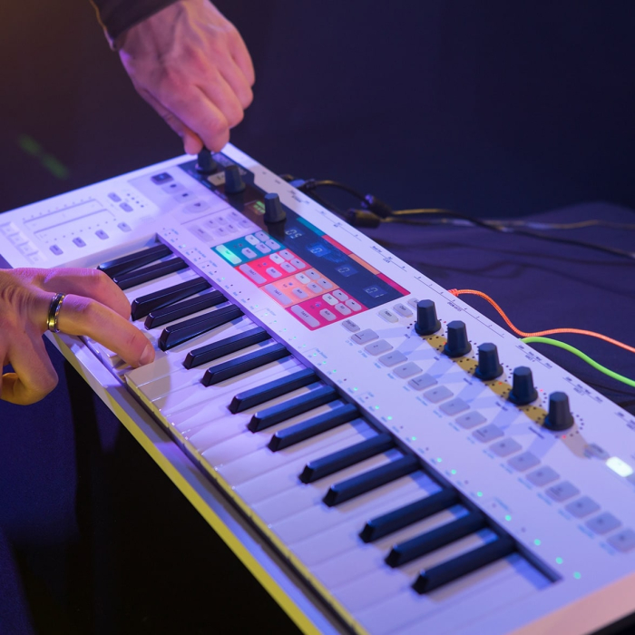 Arturia KeyStep Pro [5]