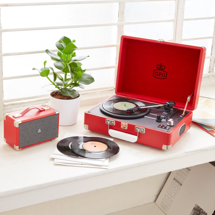 GPO - Attache Red [11]