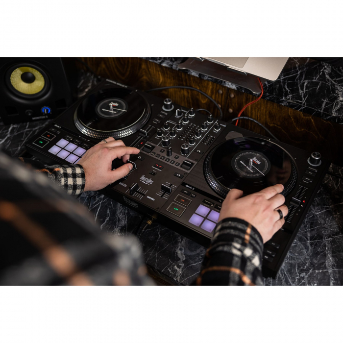 Hercules DJControl Inpulse T7 [5]