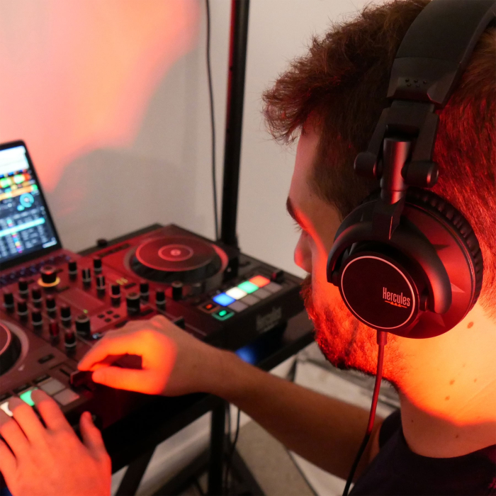 Hercules HDP DJ60 [7]