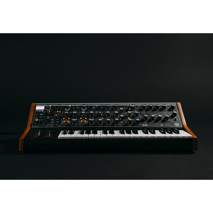 Moog Subsequent 37 [2]