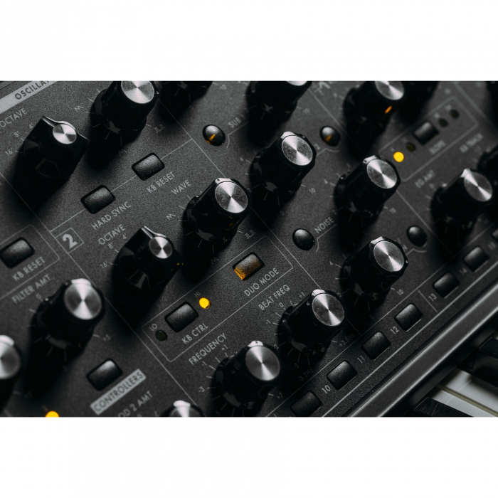 Moog Subsequent 37 [5]