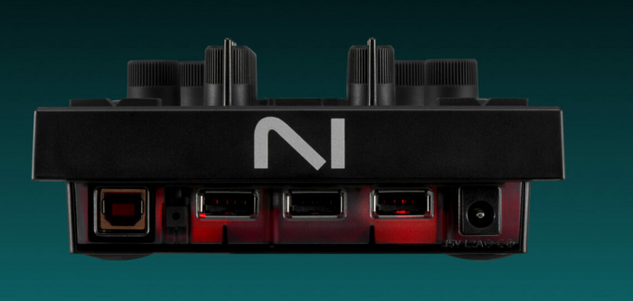 Native Instruments Traktor X1 MK3 [7]