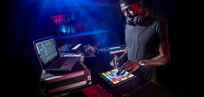 Novation LaunchPad X [8]
