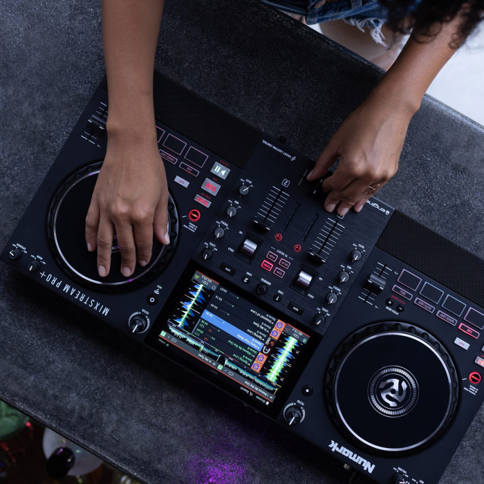 Numark Mixstream Pro+ [4]