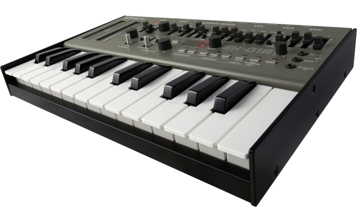 Roland SH 01A [3]