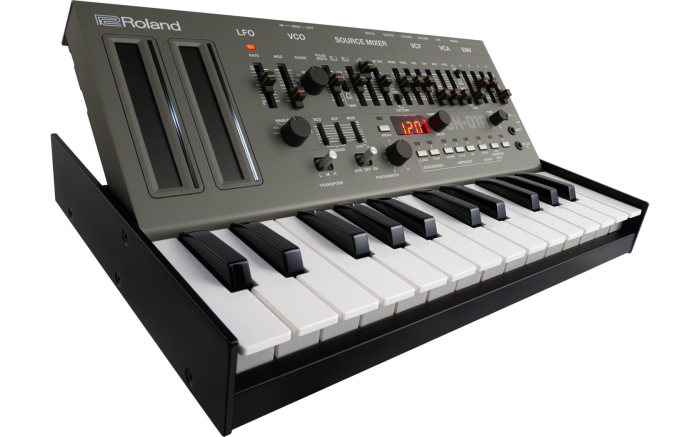 Roland SH 01A [9]