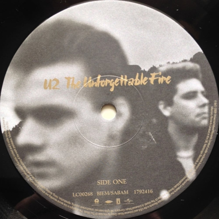 U2 - The Unforgettable Fire [3]