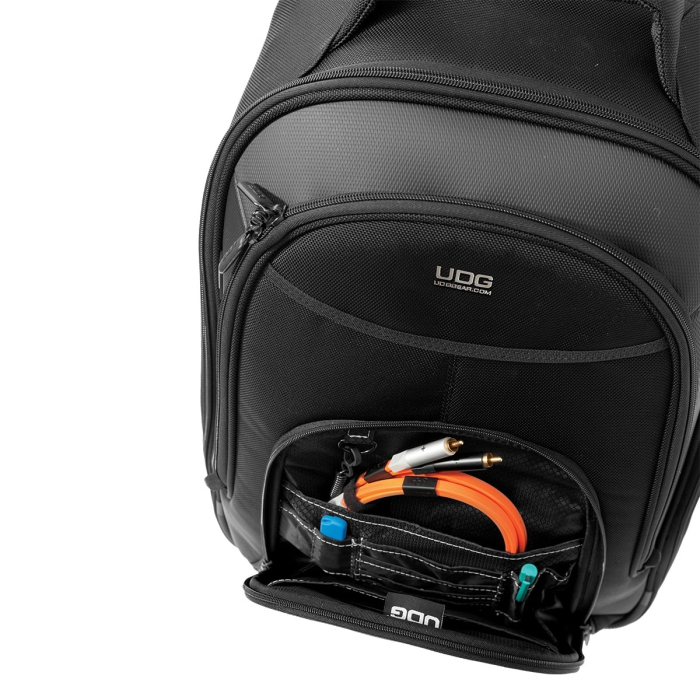 UDG Creator Wheeled Laptop Backpack Black 21inch V3 [5]