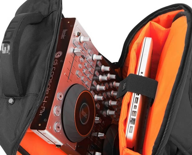 UDG Ultimate Backpack Black / Orange [3]