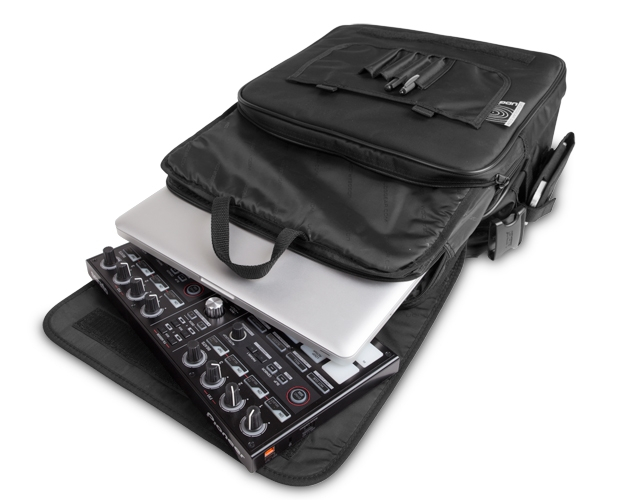 UDG Ultimate CourierBag DeLuxe Black [3]