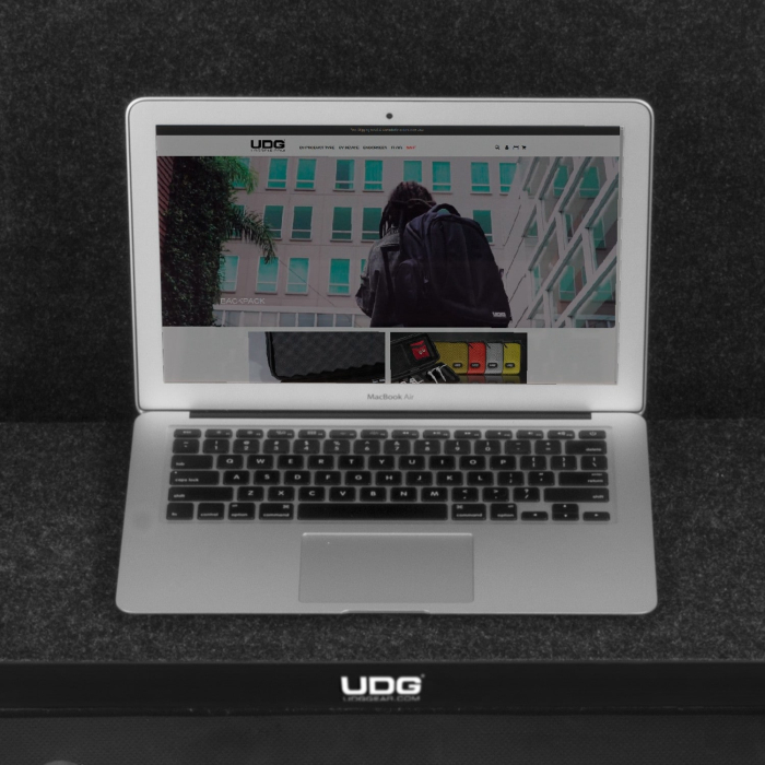 UDG Ultimate Flight Case Pioneer DJ DDJ-1000 Black Plus (Laptop Shelf+Wheels) [4]