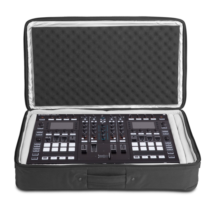 UDG Urbanite MIDI Controller Sleeve L [2]