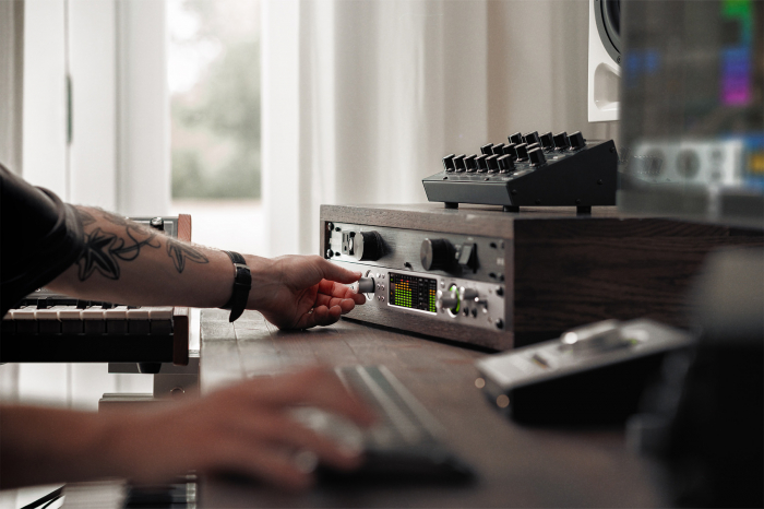 Universal Audio Apollo x6 Gen 2 Studio+ Edition [15]