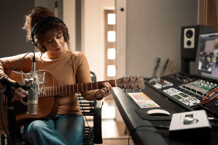 Universal Audio Apollo x8 Gen 2 Essentials+ Edition [13]