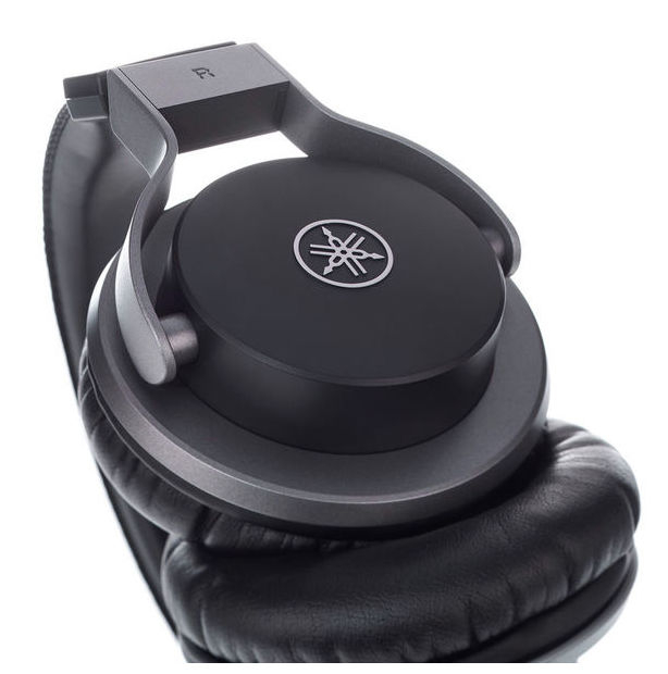Yamaha HPH MT7 Black [9]