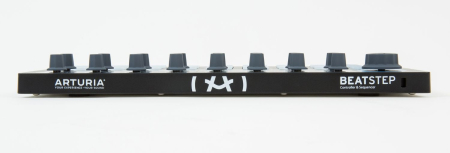 Arturia BeatStep Black Edition [2]