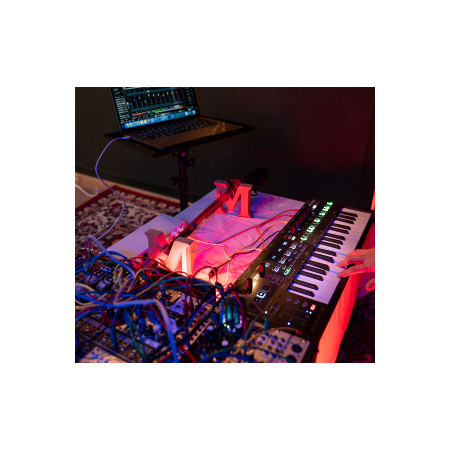 Arturia KeyStep Pro Chroma [9]