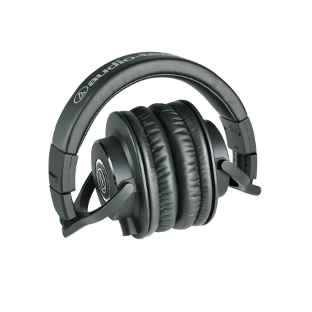 Audio Technica ATH M40x [2]