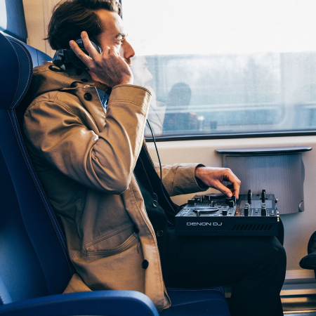 Denon DJ Prime GO [7]