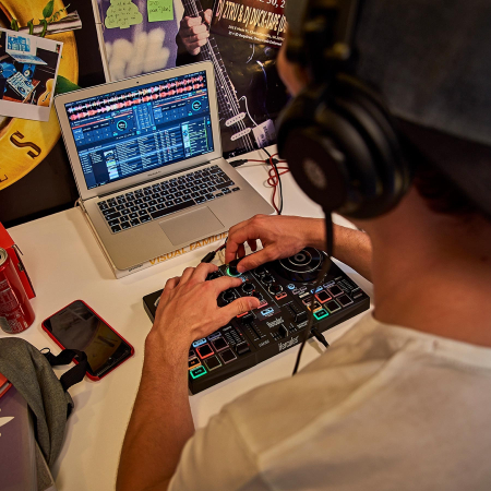 Hercules DJ Control Inpulse 200 [8]
