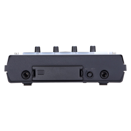 Roland SP 404A [6]