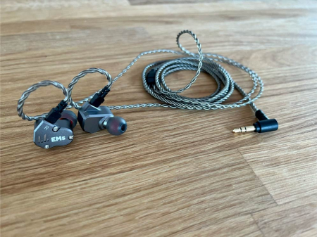 ROQ Audio EM5 In-ear Stage Monitors [7]
