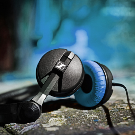 Sennheiser HD 25 Blue Edition [7]